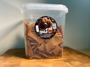 Рыбные снеки: Ведро Ржаные гренки со вкусом Крылышки Барбекю (1 кг)