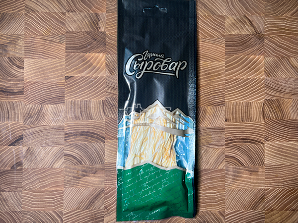 Сыр 60 гр ГОРНЫЙ СЫРОВАР (Паутинка копчёная) в Элисте