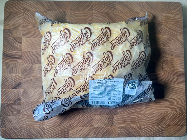 Сыр 1 кг ГОРНЫЙ СЫРОВАР (Паутинка со вкусом красной икры) в Элисте