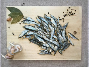 Чипсы из лаваша: Тюлька вяленая